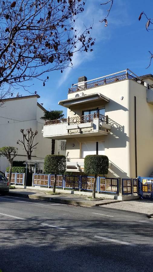 A Casa Di Clo Bed & Breakfast Pesaro Luaran gambar